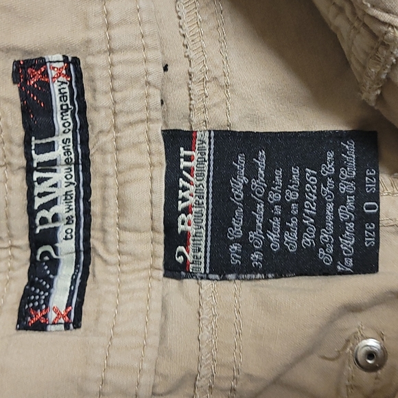 Bermuda shorts - Picture 5 of 8